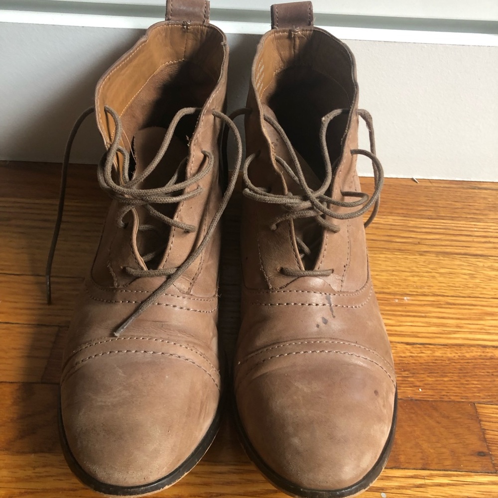 Zigisoho leather booties
